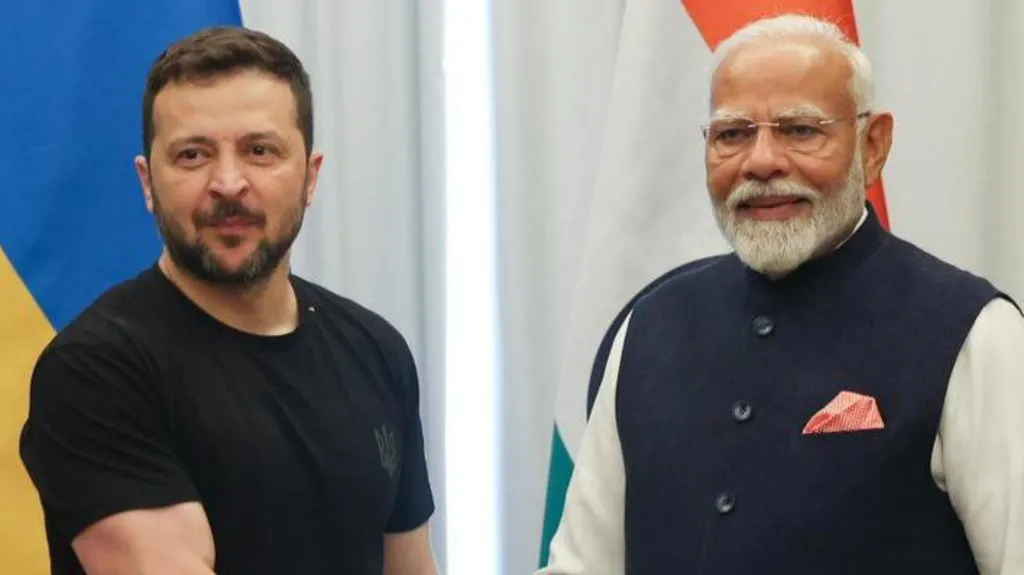 Indian Prime Minister Narendra Modi shaking hands with Ukrainian President Volodymyr Zelensky.