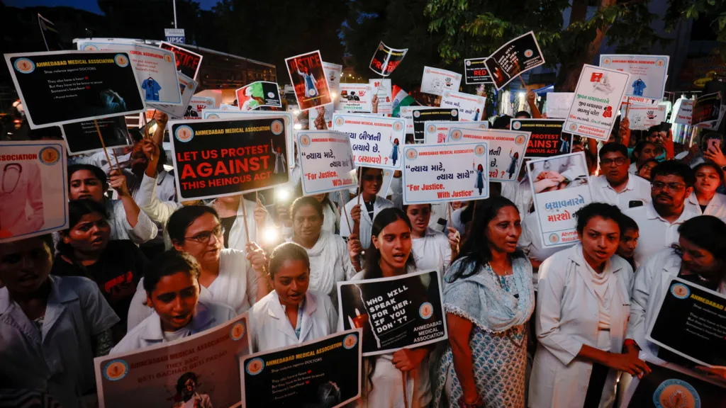 Women protesting against violence in India